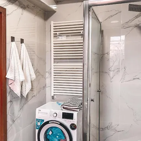 Daire Calea Crangasi Bükreş